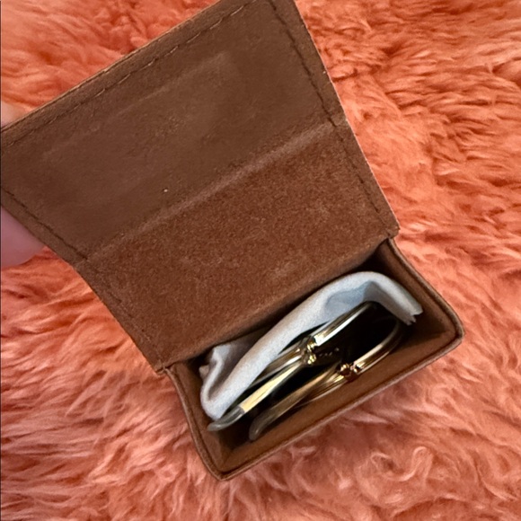 Ray-Ban Gold Frame with Brown Lenses Sunglasses - Picture 4 of 5